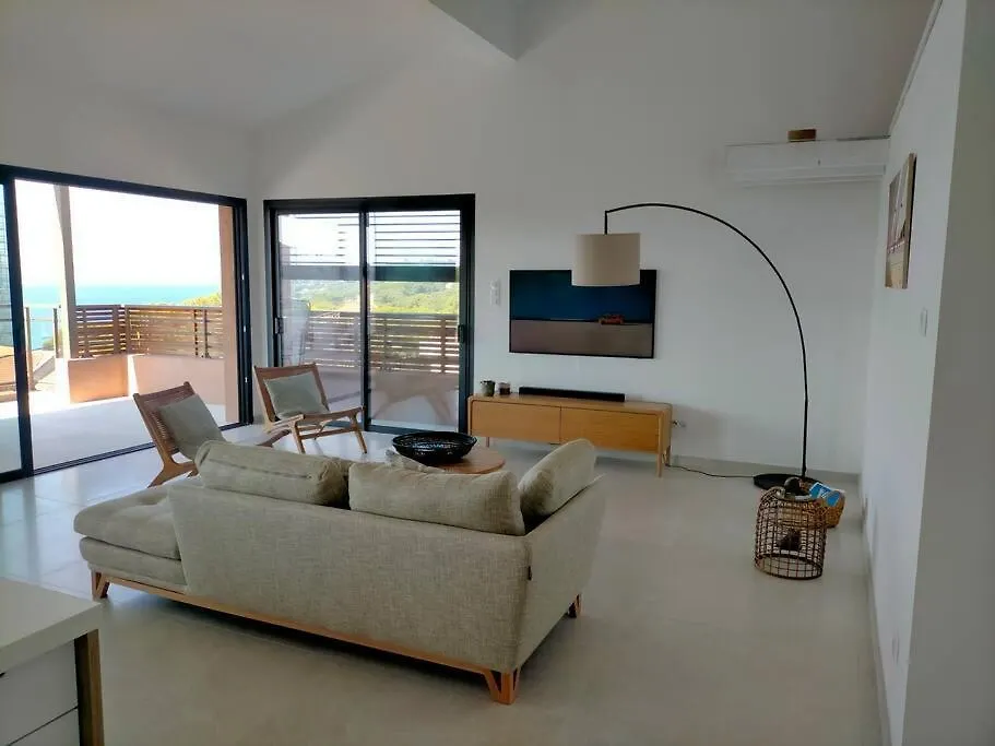 Appartement Vue Mer Epoustouflante Plage Village A Pied Hyères